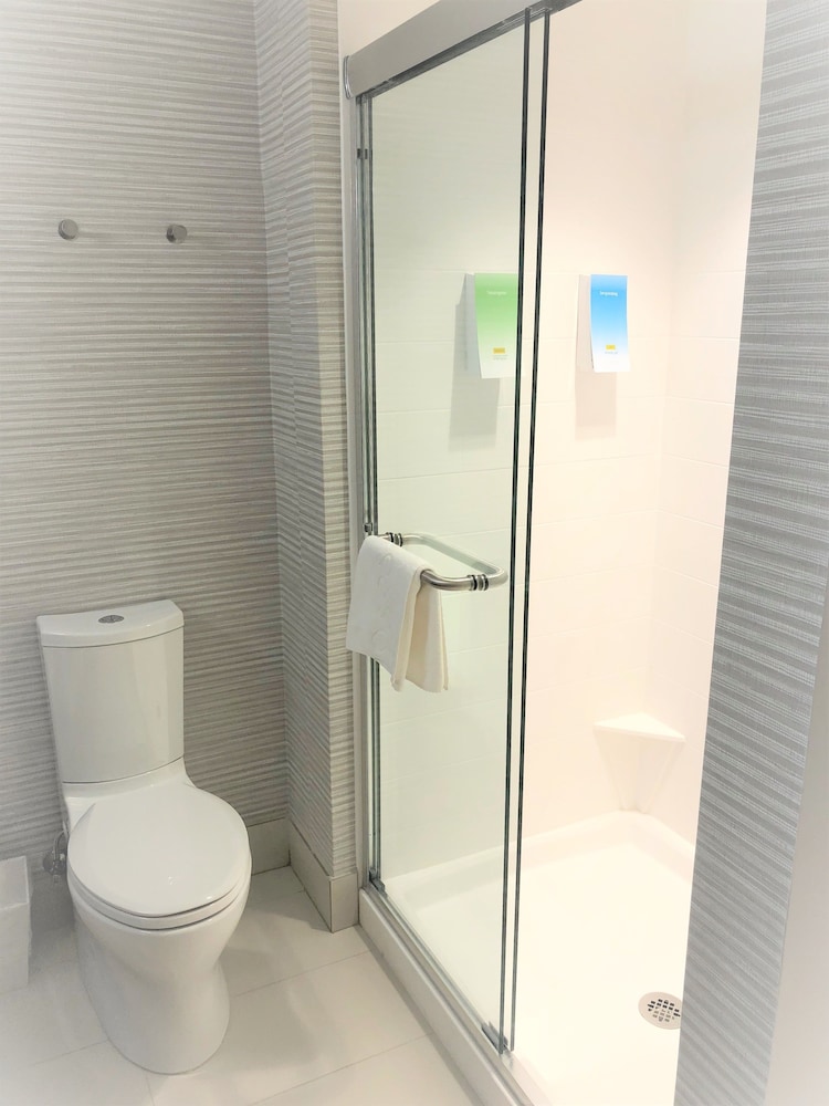 Home2 Suites by Hilton Orlando South Park — Hotel rooms in Orlando, Florida