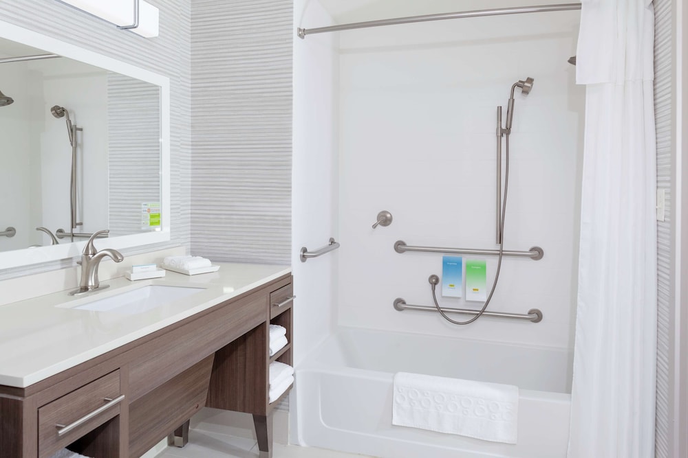 Home2 Suites by Hilton Orlando South Park — Hotel rooms in Orlando, Florida