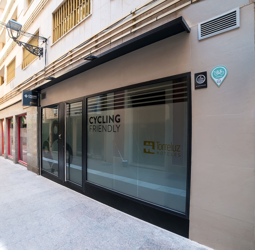 Hotel Nuevo Torreluz — Hotel building in Almeria, Andalusia
