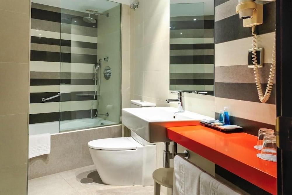 Hotel Nuevo Torreluz — Hotel rooms in Almeria, Andalusia