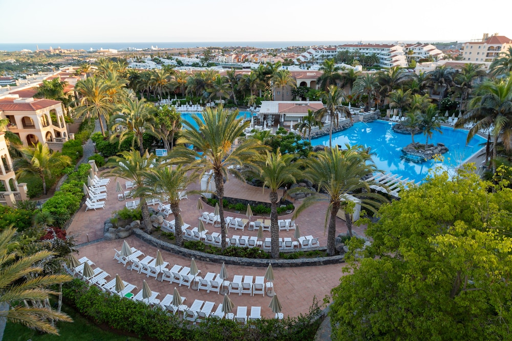 Palm Oasis Maspalomas — View in Maspalomas, Canary Islands