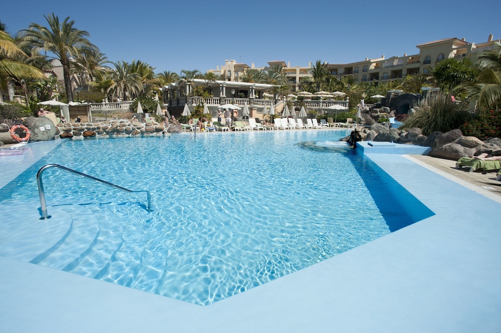 Palm Oasis Maspalomas — Pool in Maspalomas, Canary Islands