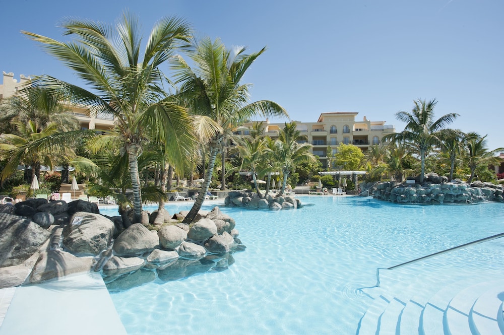 Palm Oasis Maspalomas — Pool in Maspalomas, Canary Islands