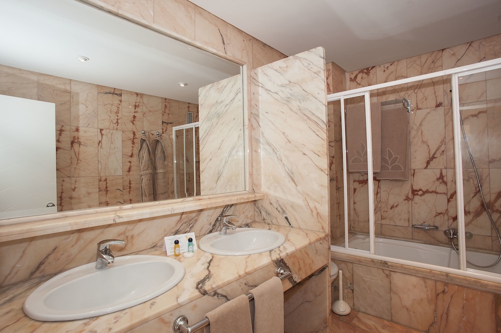 Palm Oasis Maspalomas — Rooms in Maspalomas, Canary Islands