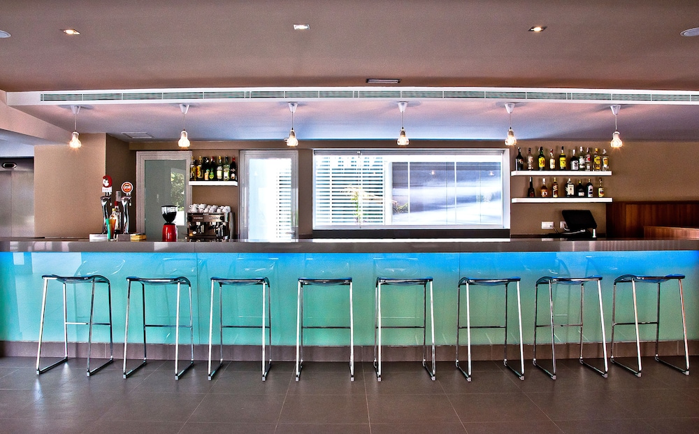 BQ Amfora Beach Hotel - Adults Only — Restaurant & bars in Playa de Palma, Balearic Islands