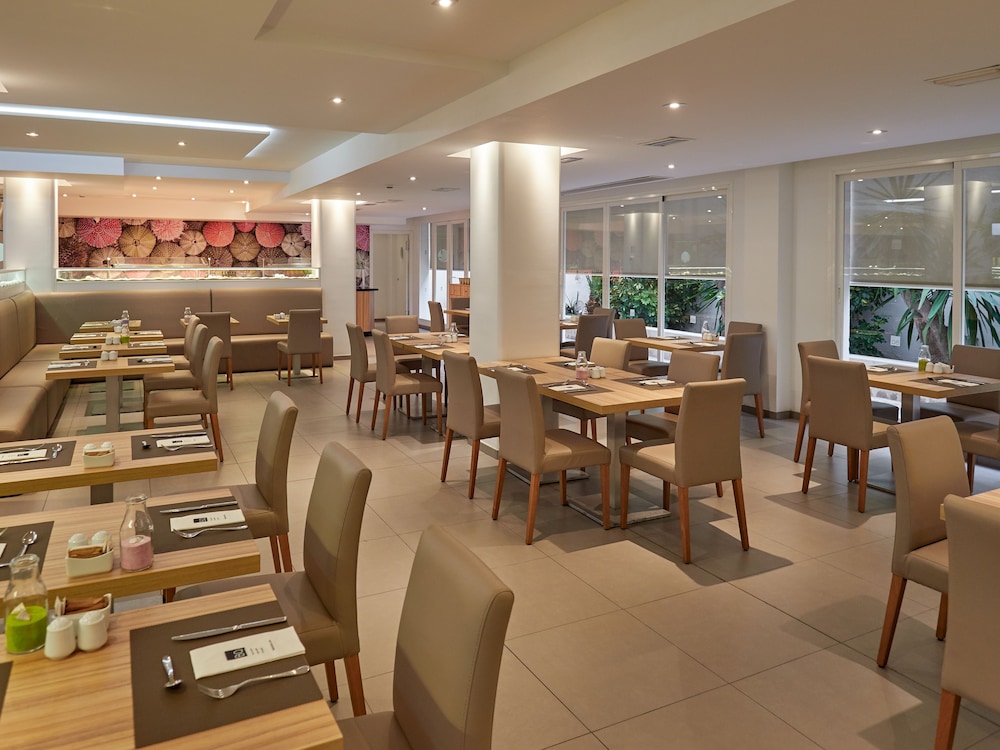 BQ Amfora Beach Hotel - Adults Only — Restaurant & bars in Playa de Palma, Balearic Islands