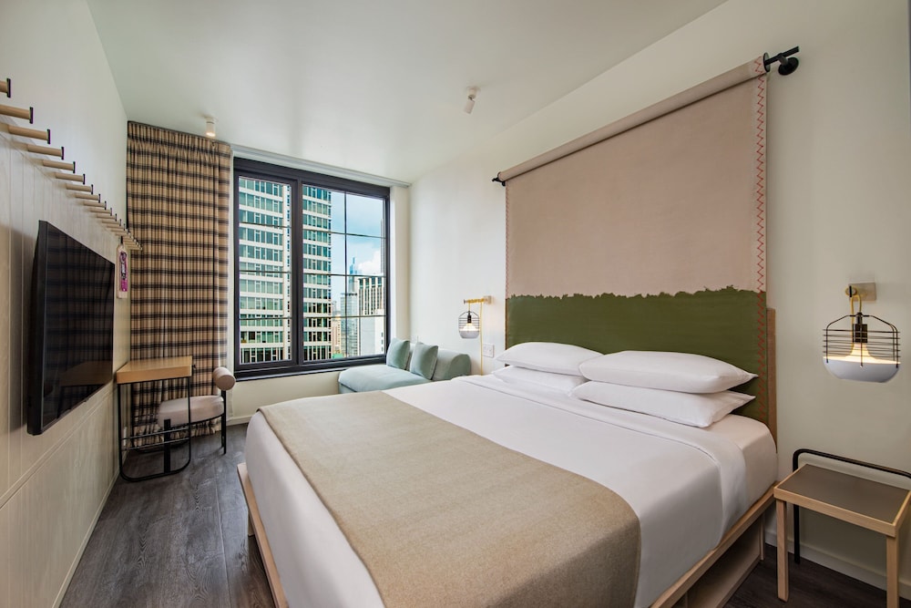 Moxy NYC Chelsea — Hotel rooms in New York City, New York State