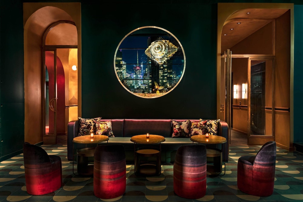 Moxy NYC Chelsea — Restaurant & bars in New York City, New York State