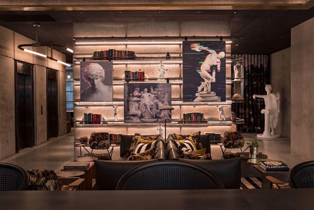Moxy NYC Chelsea — Hotel building in New York City, New York State