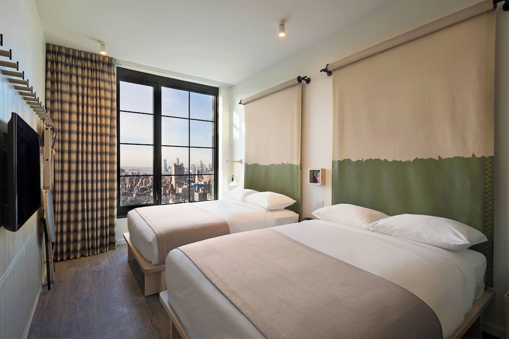 Moxy NYC Chelsea — Hotel rooms in New York City, New York State