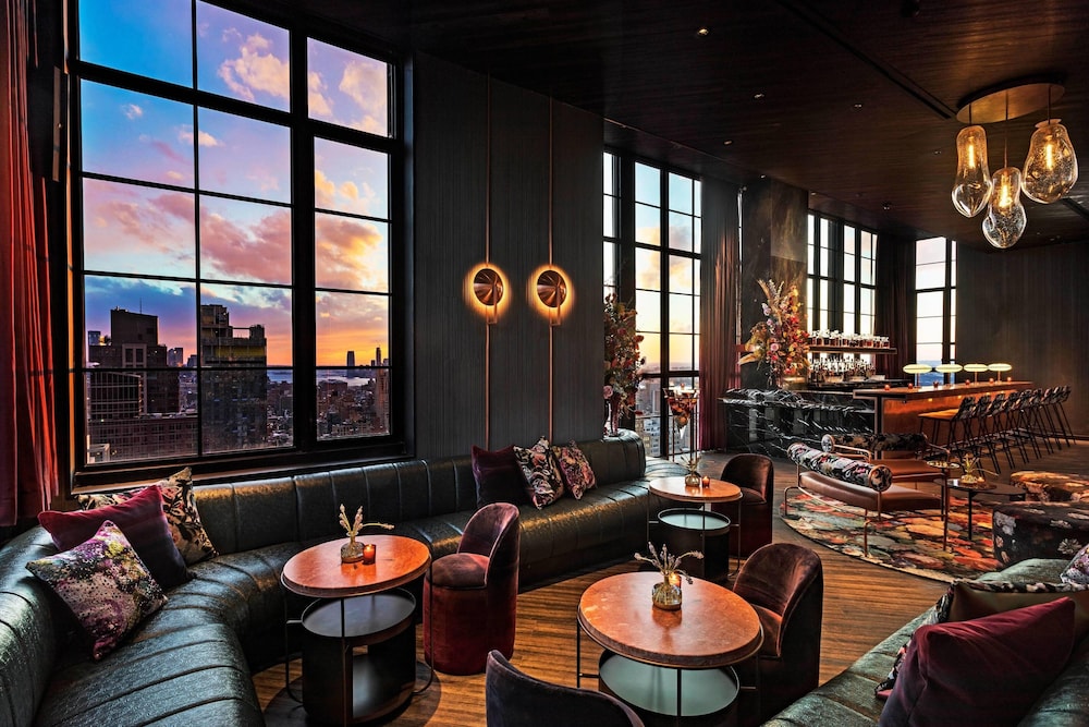 Moxy NYC Chelsea — Restaurant & bars in New York City, New York State