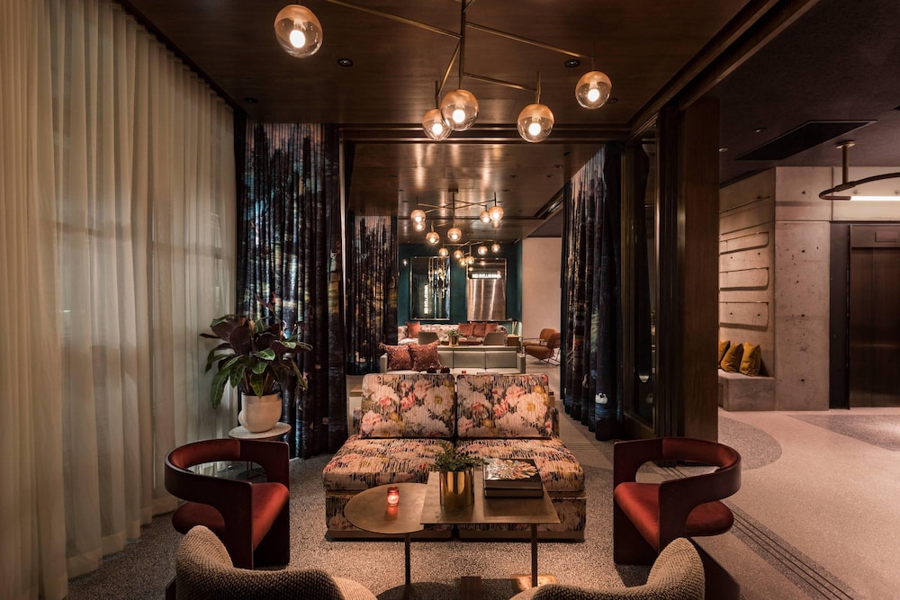 Moxy NYC Chelsea — Restaurant & bars in New York City, New York State