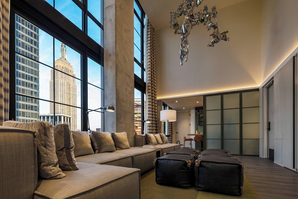 Moxy NYC Chelsea — Hotel rooms in New York City, New York State