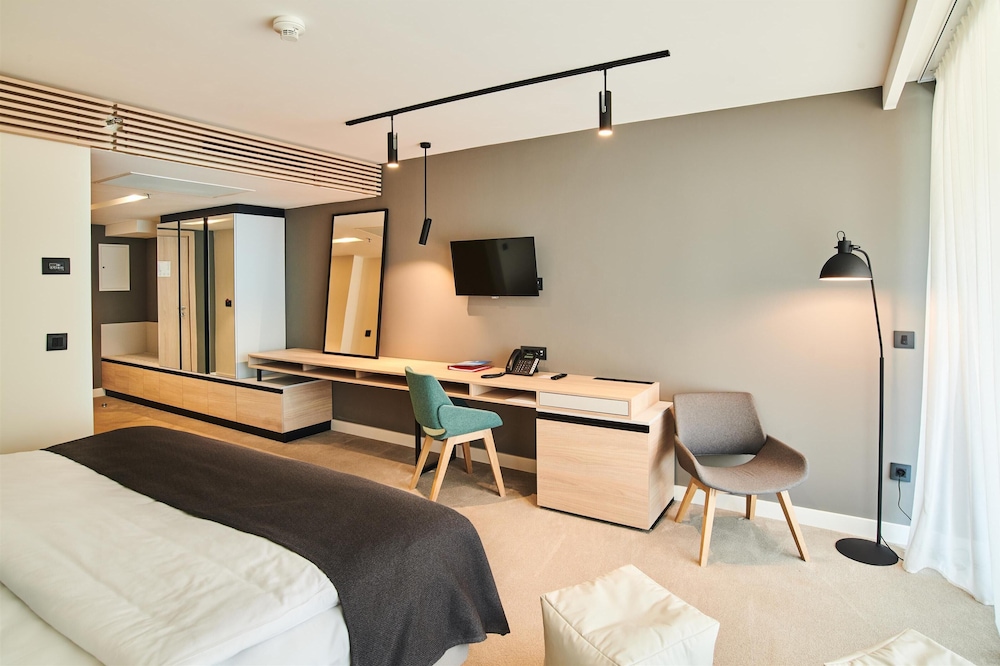 Hotel Park Plava Laguna — Hotel rooms in Poreč, Istria