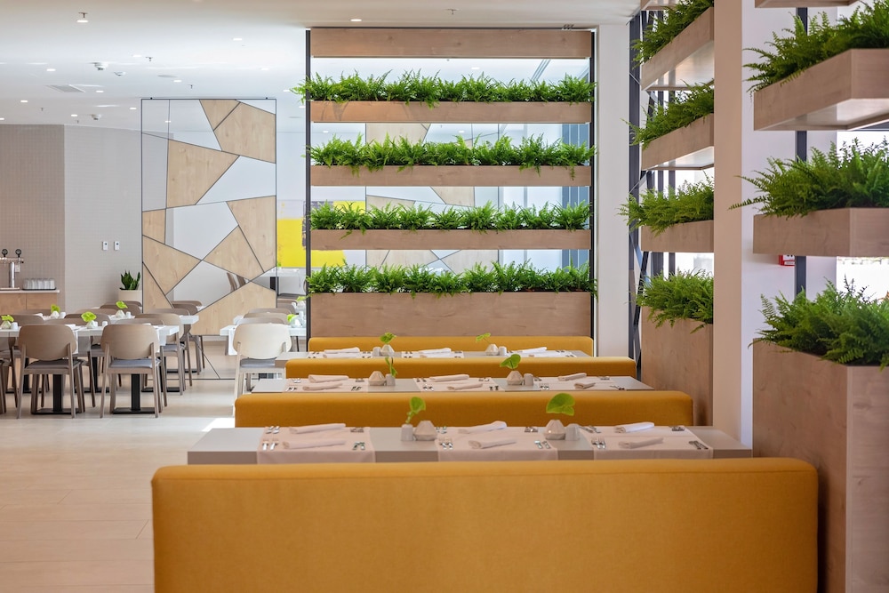 Hotel Park Plava Laguna — Restaurant & bars in Poreč, Istria