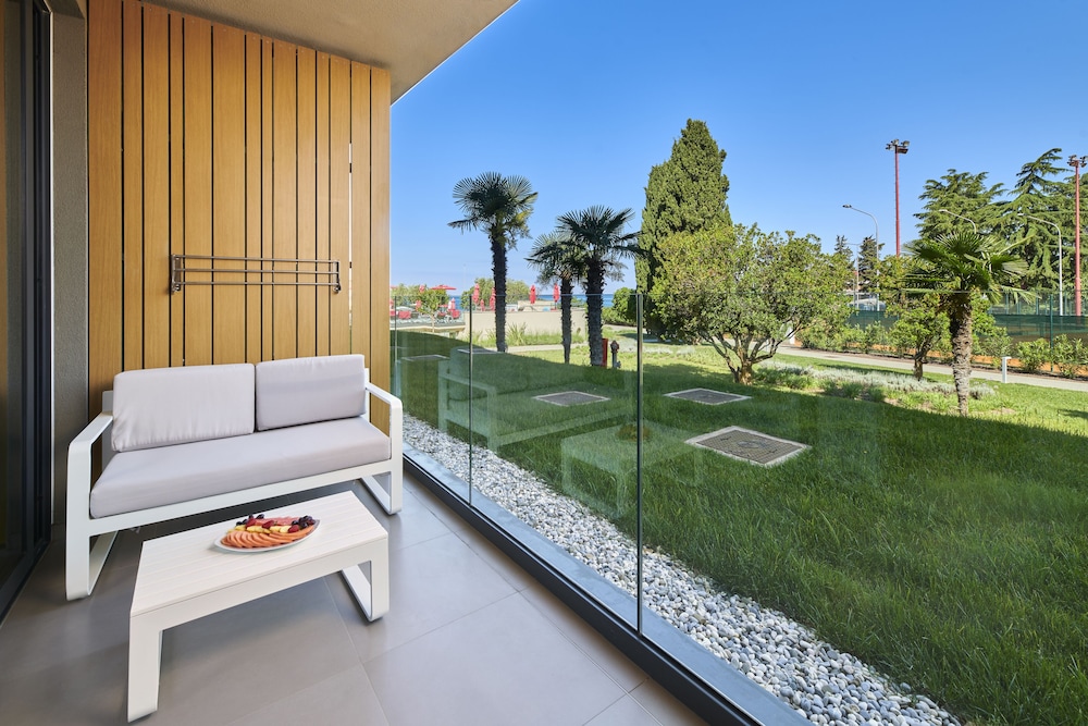 Hotel Park Plava Laguna — Hotel rooms in Poreč, Istria