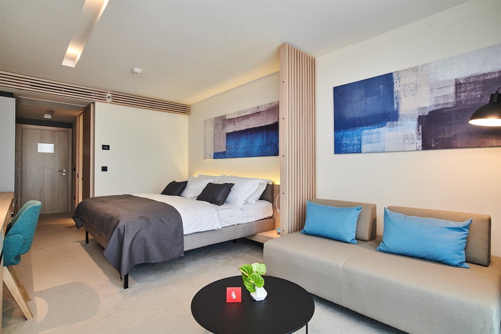 Hotel Park Plava Laguna — Hotel rooms in Poreč, Istria