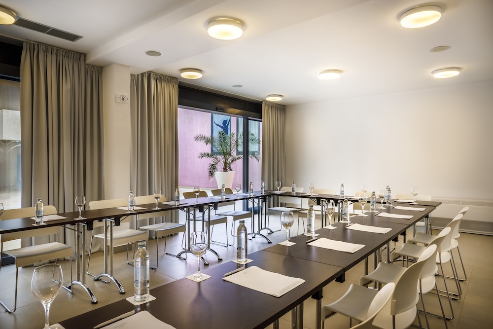 Maistra Select All Suite Island Hotel Istra — Restaurant & bars in Rovinj, Istria