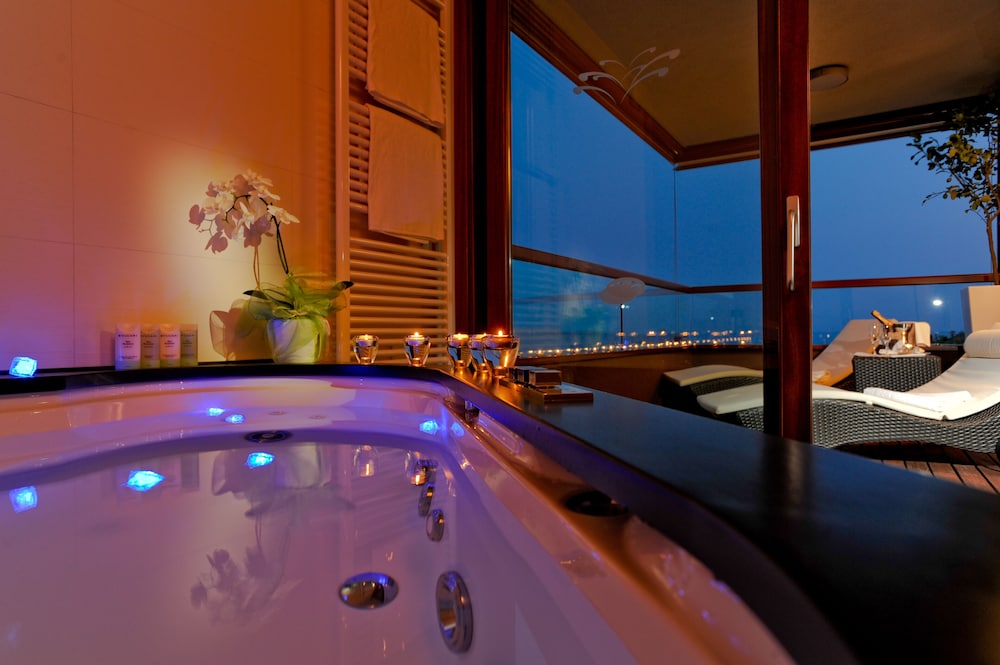 Maistra Select All Suite Island Hotel Istra — Spa in Rovinj, Istria