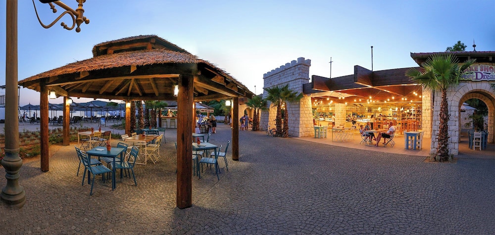 Amadria Park Apartments Šibenik — Restaurant & bars in Šibenik, Šibenik-Knin