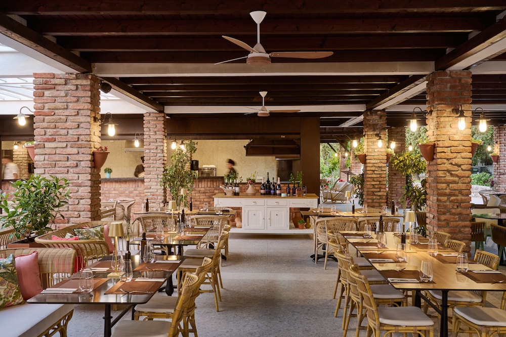 Amadria Park Apartments Šibenik — Restaurant & bars in Šibenik, Šibenik-Knin