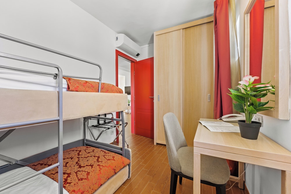 Amadria Park Apartments Šibenik — Hotel rooms in Šibenik, Šibenik-Knin