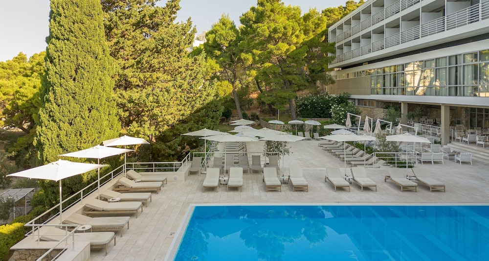 Maestral Adults Exclusive Hotel — Swimming pool in Brela, Split-Dalmatia