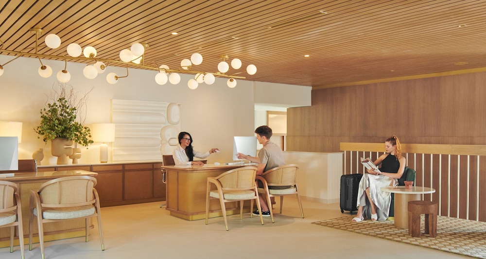 Maestral Adults Exclusive Hotel — Hotel building in Brela, Split-Dalmatia