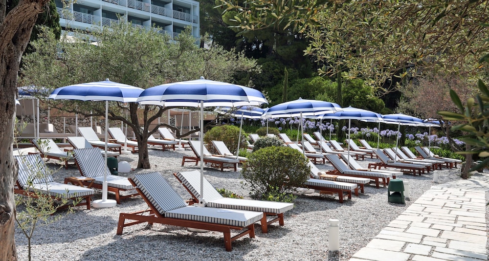Maestral Adults Exclusive Hotel — Beach in Brela, Split-Dalmatia