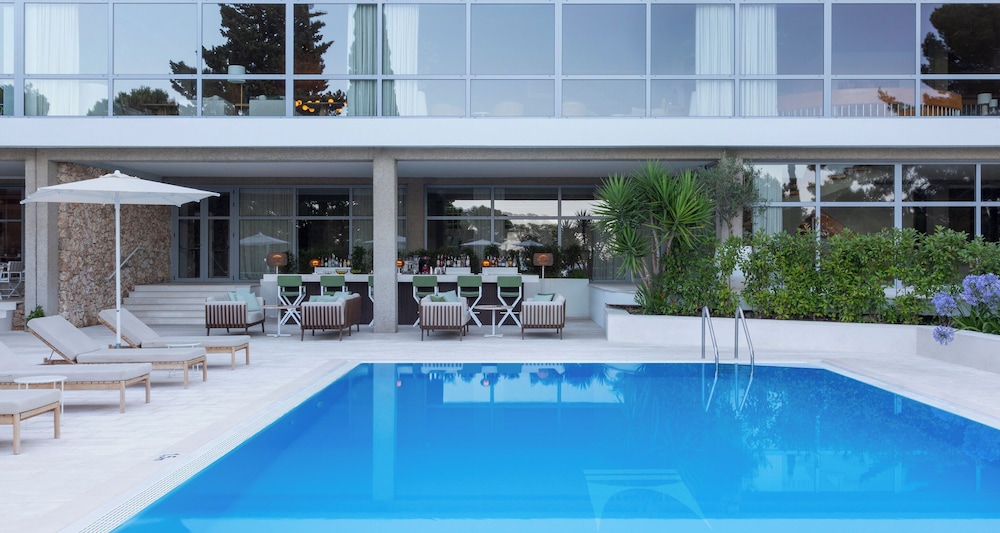 Maestral Adults Exclusive Hotel — Swimming pool in Brela, Split-Dalmatia