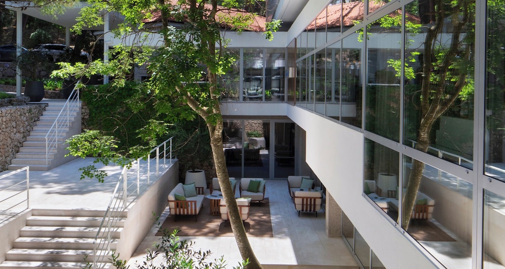 Maestral Adults Exclusive Hotel — Hotel building in Brela, Split-Dalmatia