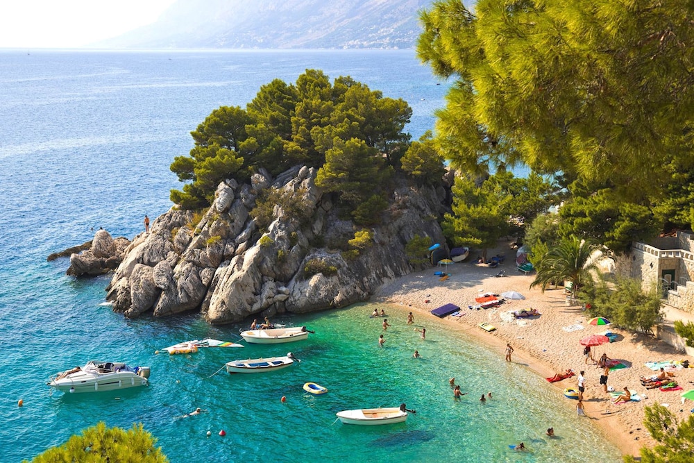 Maestral Adults Exclusive Hotel — Beach in Brela, Split-Dalmatia