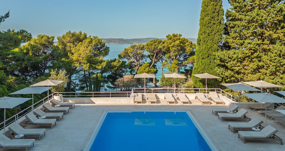 Maestral Adults Exclusive Hotel — Swimming pool in Brela, Split-Dalmatia