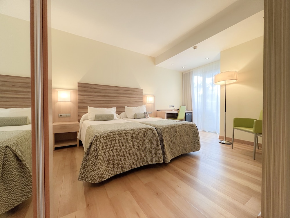 Riviera Beachotel - Recommended for Adults — Hotel rooms in Benidorm, Valencian Community