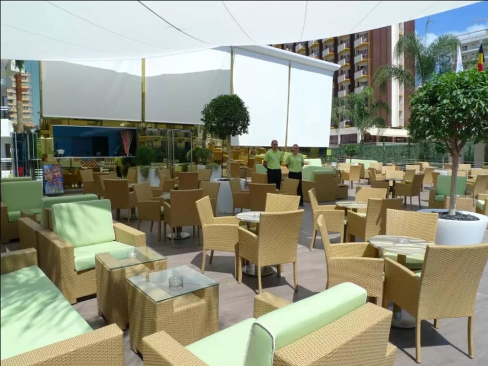 Riviera Beachotel - Recommended for Adults — Restaurant & bars in Benidorm, Valencian Community