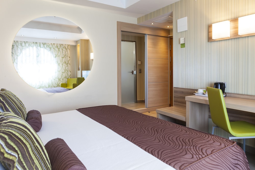 Riviera Beachotel - Recommended for Adults — Hotel rooms in Benidorm, Valencian Community