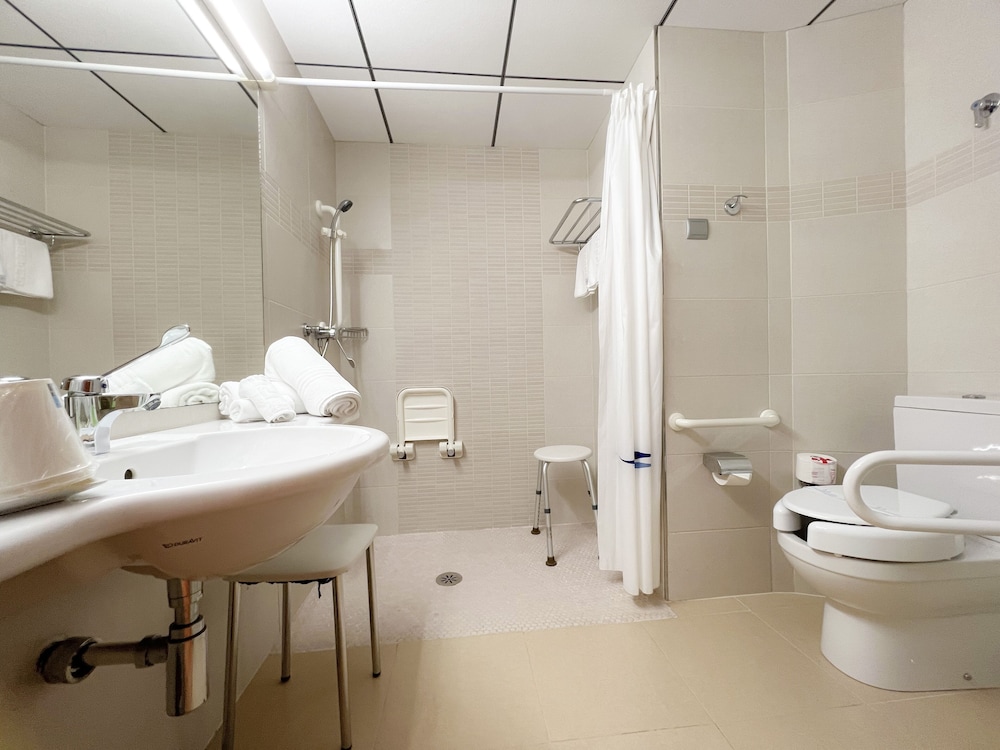 Riviera Beachotel - Recommended for Adults — Hotel rooms in Benidorm, Valencian Community