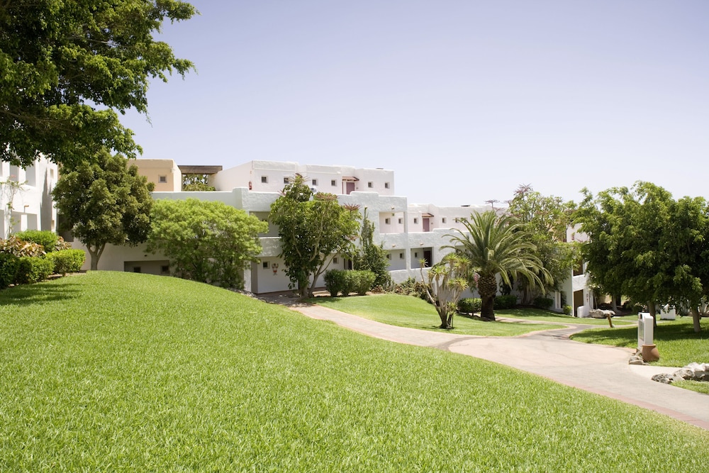 ROBINSON ESQUINZO PLAYA - All Inclusive — Hotel building in Esquinzo, Canary Islands