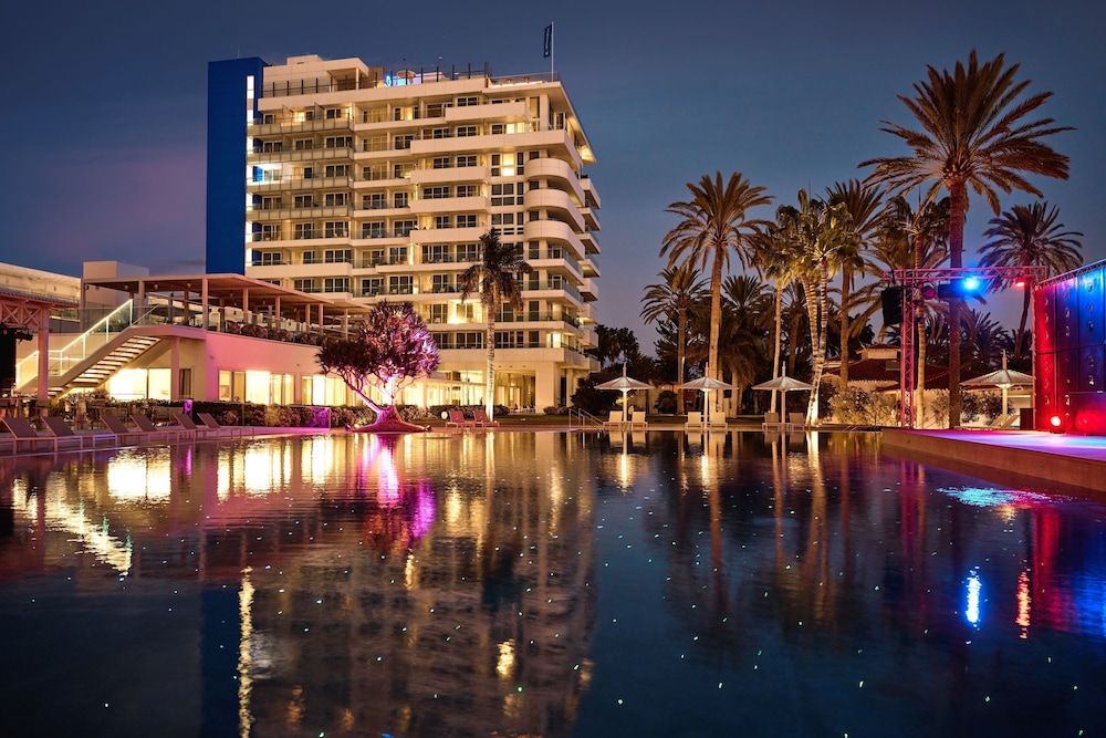 ROBINSON JANDIA PLAYA - Adults only — Hotel building in Esquinzo, Canary Islands
