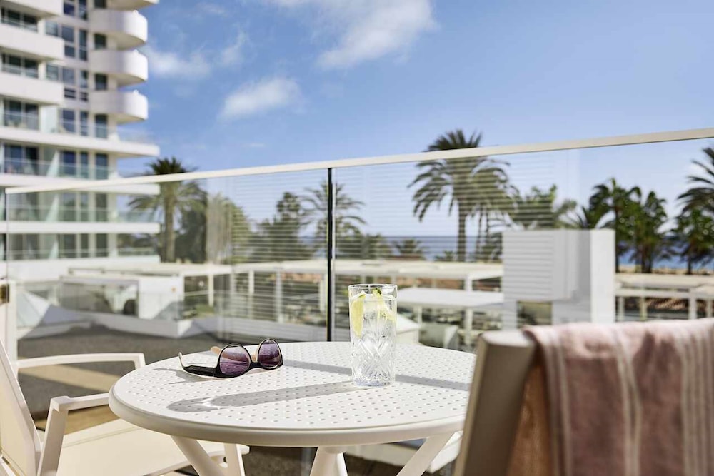 ROBINSON JANDIA PLAYA - Adults only — Hotel building in Esquinzo, Canary Islands