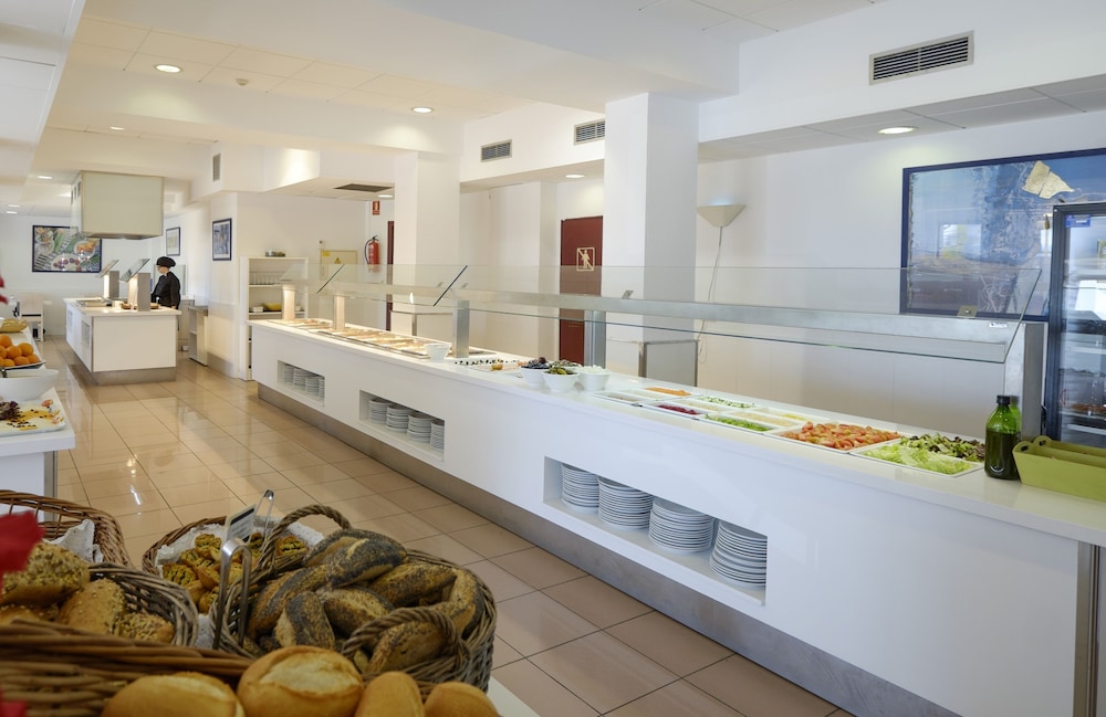 Hotel Rosamar Maritim — Restaurant & bars in Lloret de Mar, Catalonia
