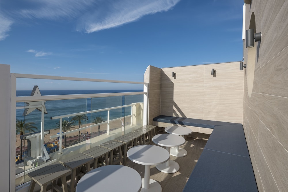 Hotel Rosamar Maritim — Restaurant & bars in Lloret de Mar, Catalonia