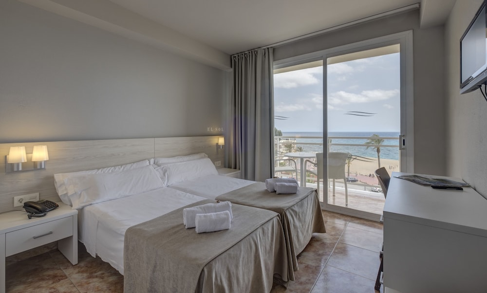 Hotel Rosamar Maritim — Hotel rooms in Lloret de Mar, Catalonia