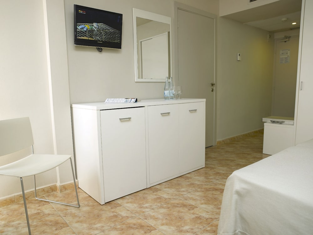 Hotel Rosamar Maritim — Hotel rooms in Lloret de Mar, Catalonia
