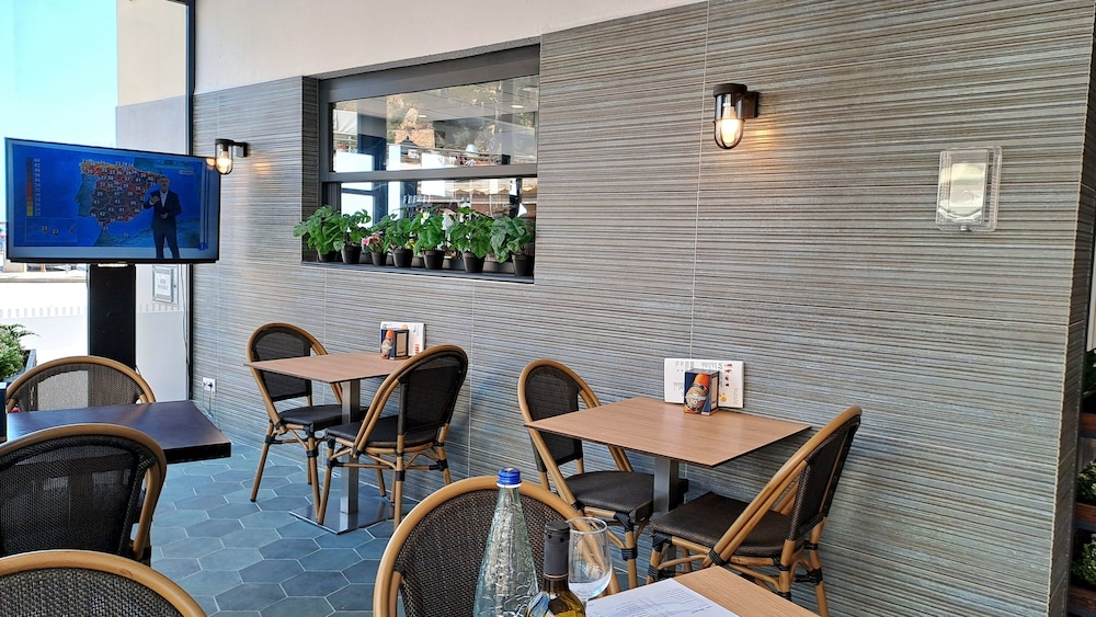 Hotel Rosamar Maritim — Restaurant & bars in Lloret de Mar, Catalonia