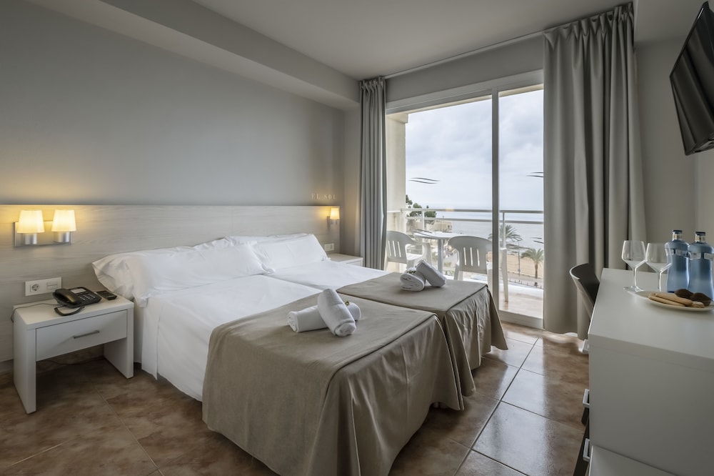 Hotel Rosamar Maritim — Hotel rooms in Lloret de Mar, Catalonia