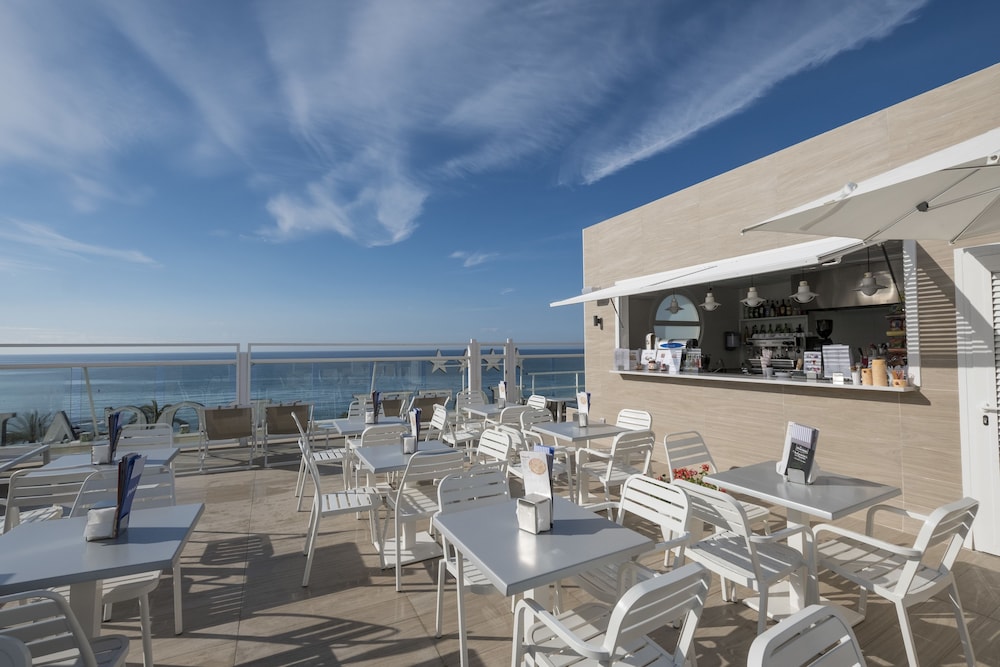 Hotel Rosamar Maritim — Restaurant & bars in Lloret de Mar, Catalonia