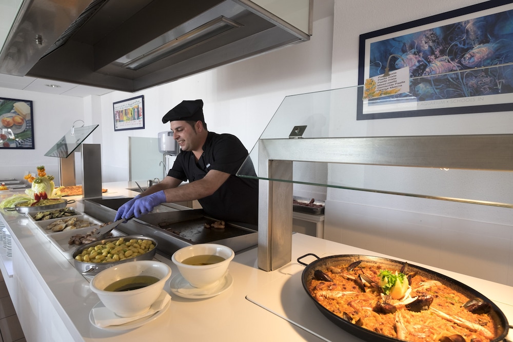 Hotel Rosamar Maritim — Restaurant & bars in Lloret de Mar, Catalonia