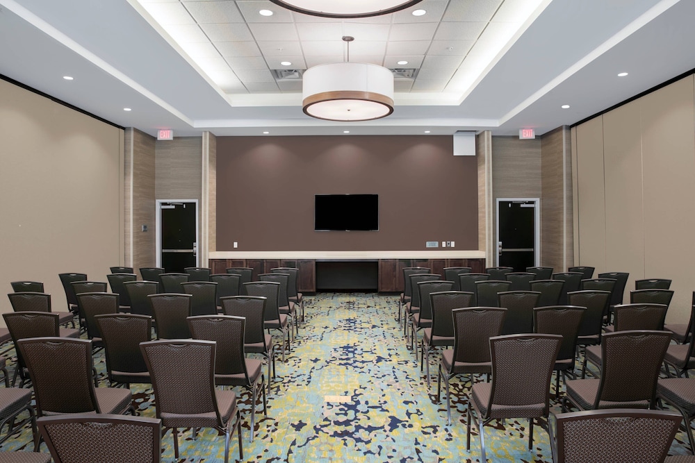 TownePlace Suites by Marriott Orlando Theme Parks/Lake Buena Vista — Hotel building in Orlando, Florida