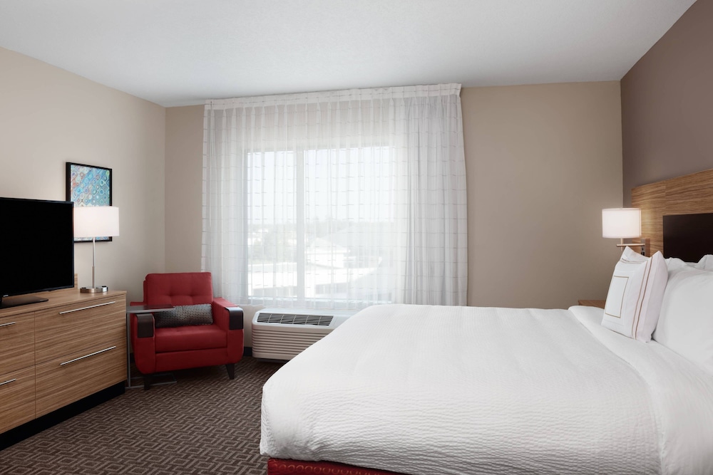 TownePlace Suites by Marriott Orlando Theme Parks/Lake Buena Vista — Hotel rooms in Orlando, Florida